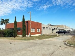 115 NW 44th St, Oklahoma City, OK for lease Building Photo- Image 1 of 7