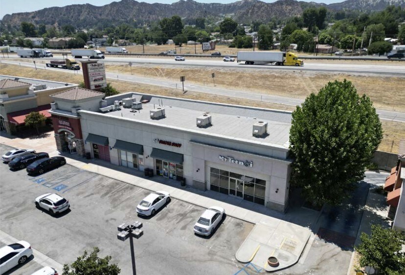 31743-31759 Castaic Rd, Castaic, CA for sale - Building Photo - Image 2 of 2