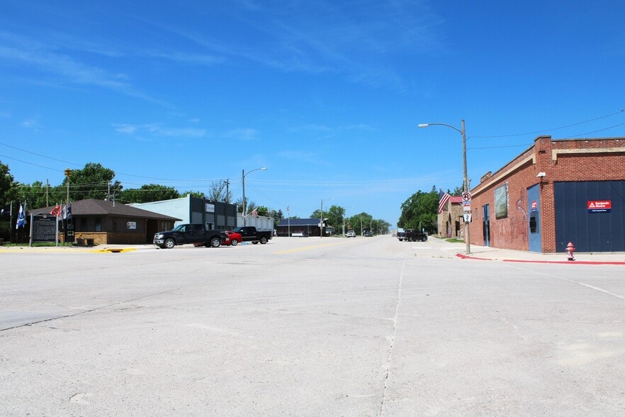 800 Box Butte Ave, Hemingford, NE for sale - Building Photo - Image 3 of 27