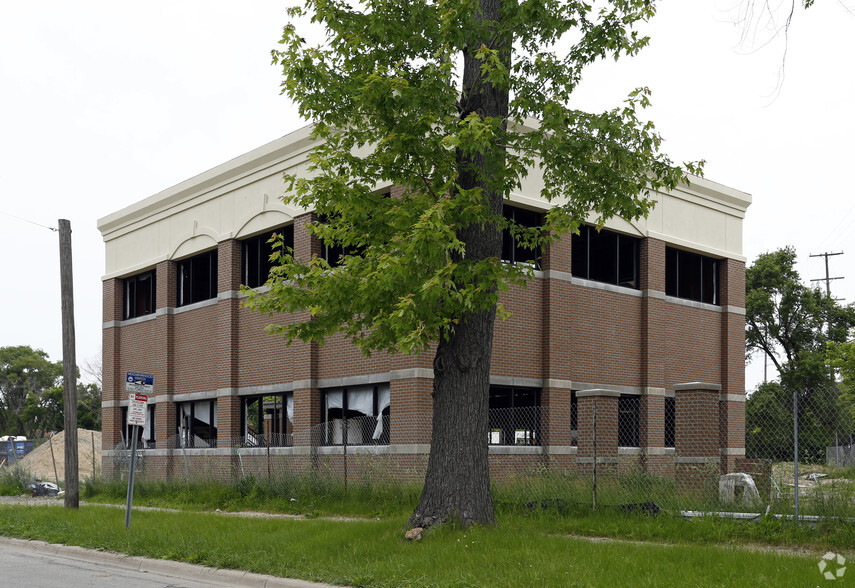 9550 Dix St, Dearborn, MI for lease - Building Photo - Image 2 of 2