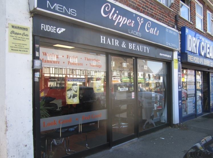 32 Hampton Road West, Feltham for sale Primary Photo- Image 1 of 1