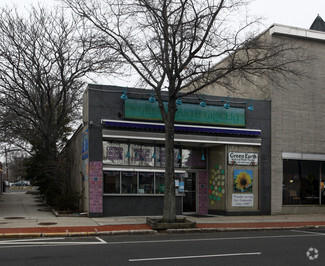 More details for 50 E Main St, Riverhead, NY - Retail for Lease