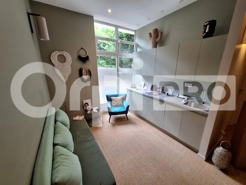 Office in Crépy-en-Valois for lease - Building Photo - Image 3 of 4