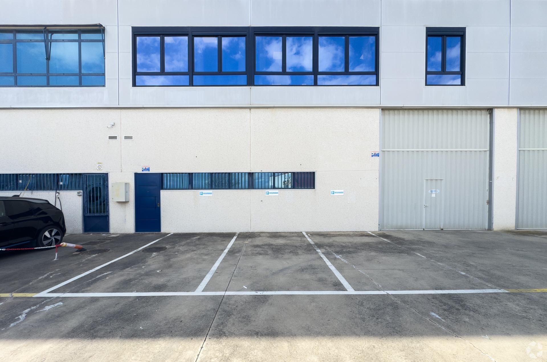 Industrial in Valdemoro, Madrid for lease Interior Photo- Image 1 of 2