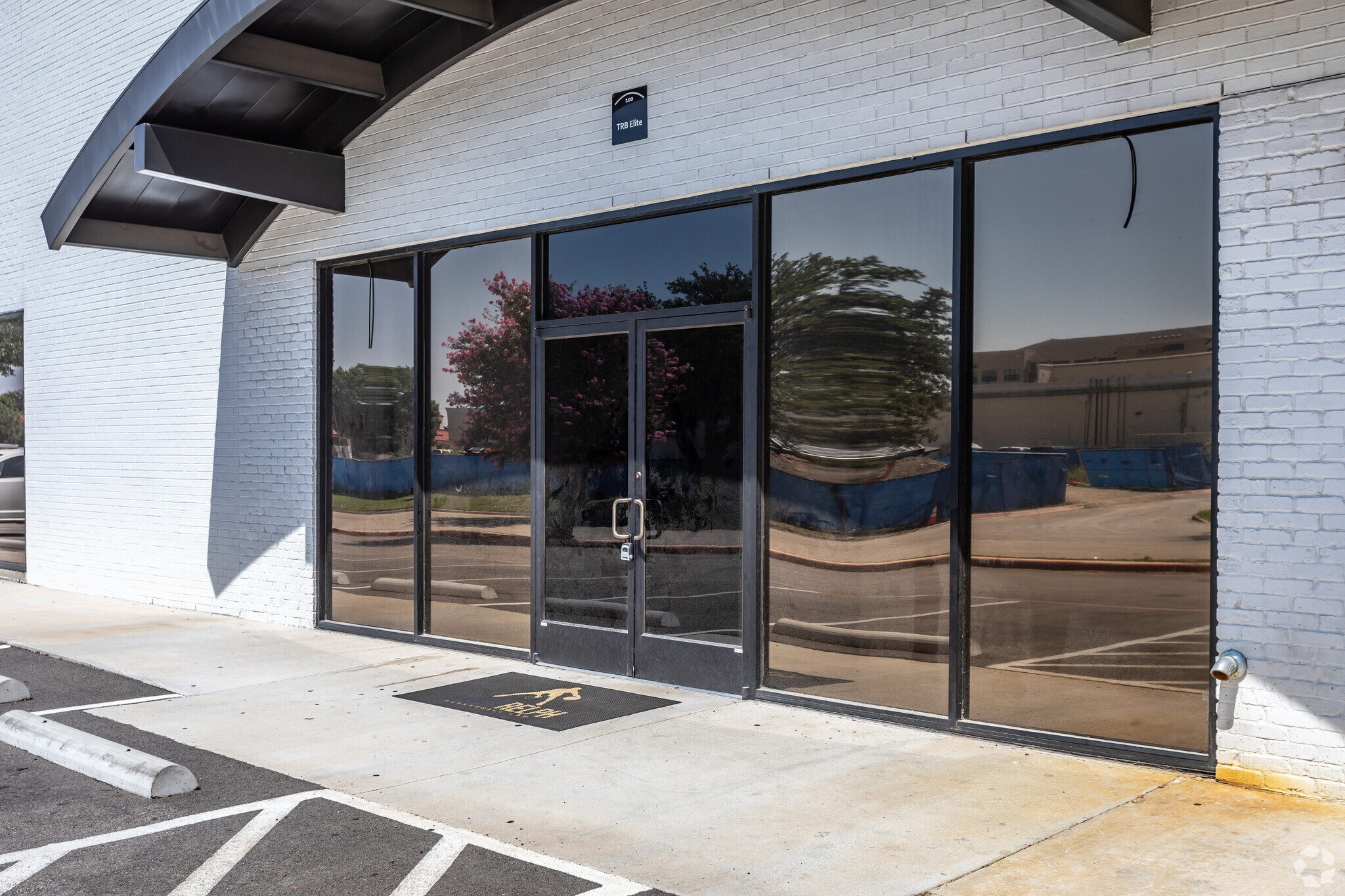 4139 Centurion Way, Addison, TX 75001 - Flex for Lease | LoopNet