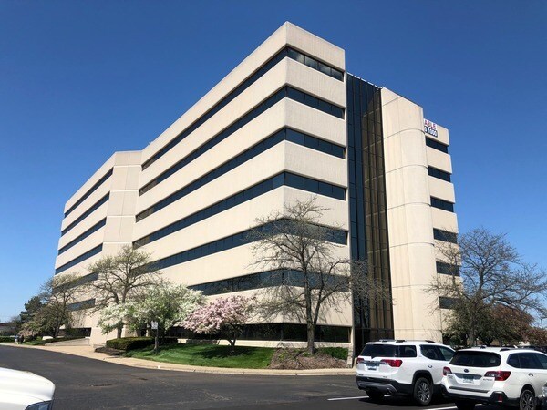 850 Stephenson Hwy, Troy, MI for lease Building Photo- Image 1 of 6