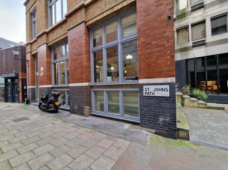 6-8 St John's Sq, London for lease - Building Photo - Image 2 of 6