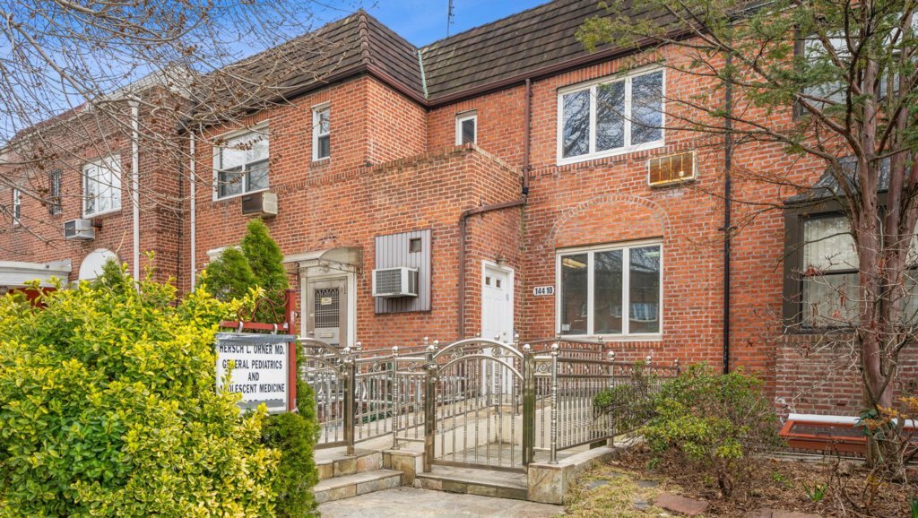 14410 Jewel Ave, Flushing, NY 11367