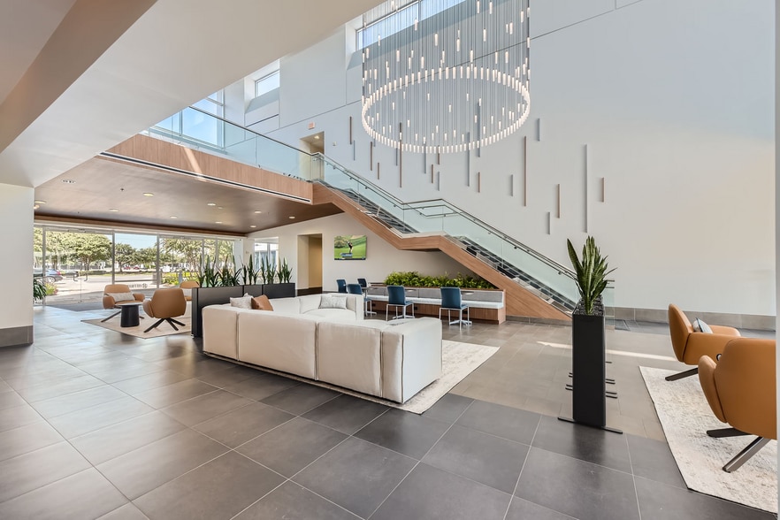 4920 Westway Park Blvd, Houston, TX for lease - Lobby - Image 2 of 19