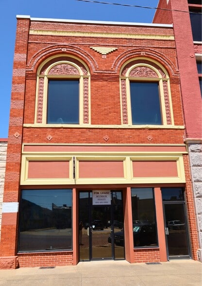 301-305 W Woodard St, Denison, TX for lease - Primary Photo - Image 2 of 2