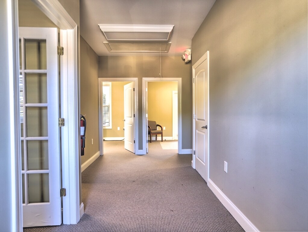 2487 Cedarcrest Rd, Acworth, GA for sale Primary Photo- Image 1 of 1