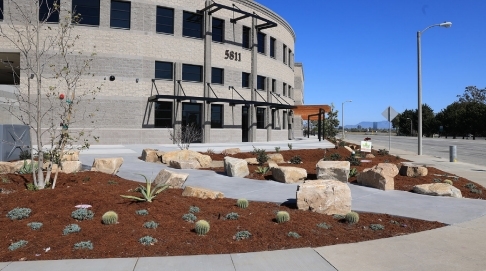 5811 Olivas Park Dr, Ventura, CA for lease - Building Photo - Image 3 of 7