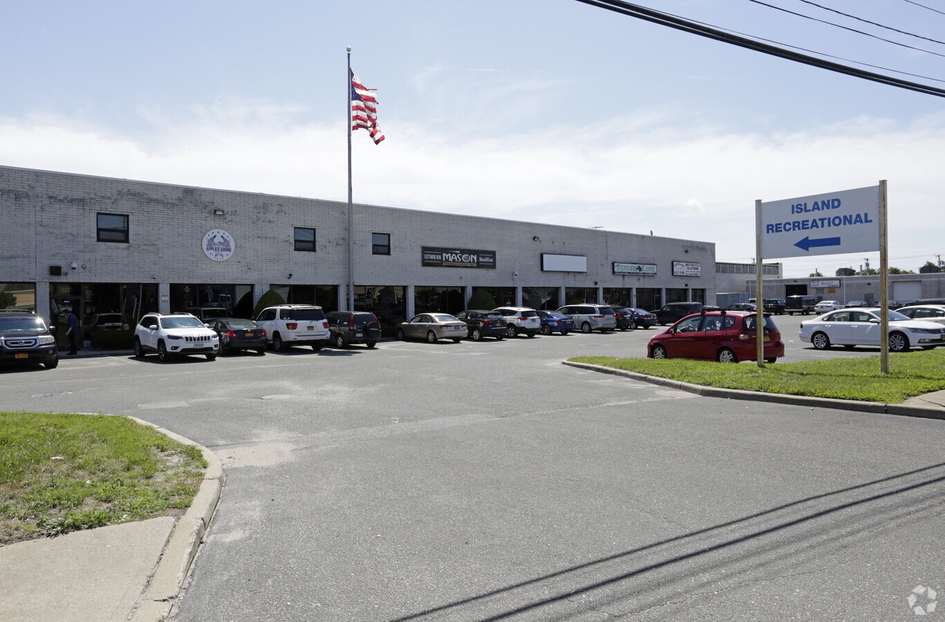 511523 Commack Rd, Deer Park, NY 11729