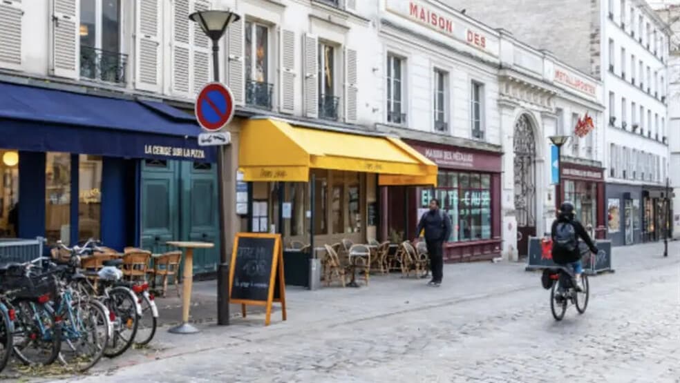 Retail in Paris for lease - Building Photo - Image 2 of 4