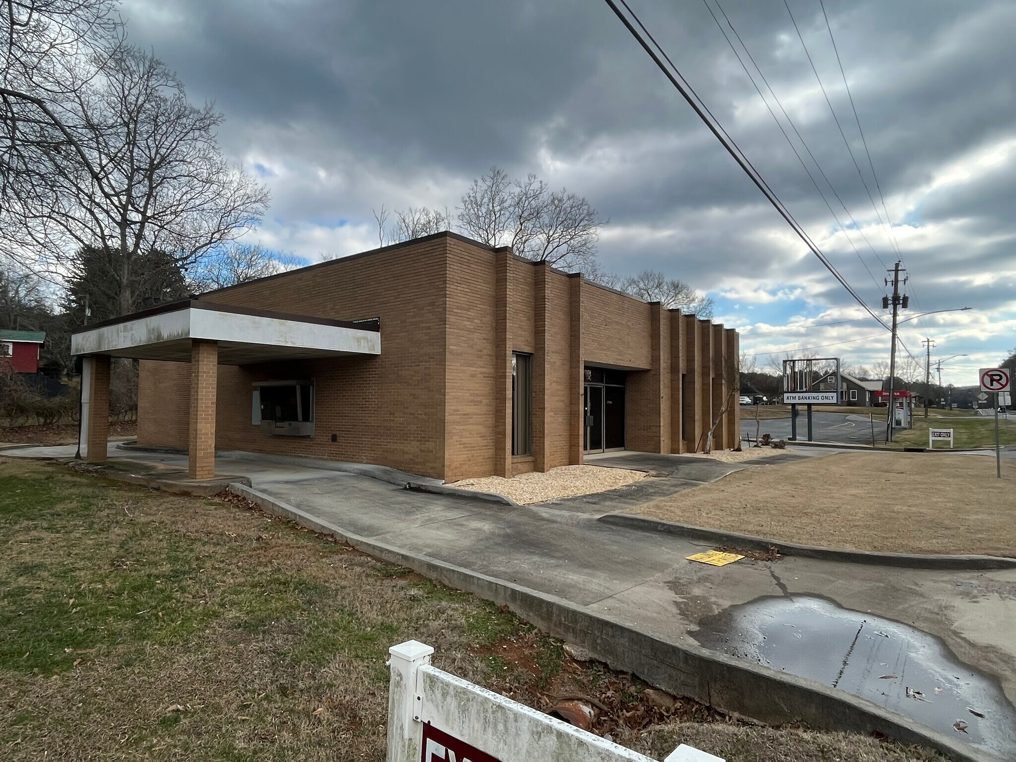 2764 Highway 411 Se, Fairmount, GA 30139 Fairmount Bank Office
