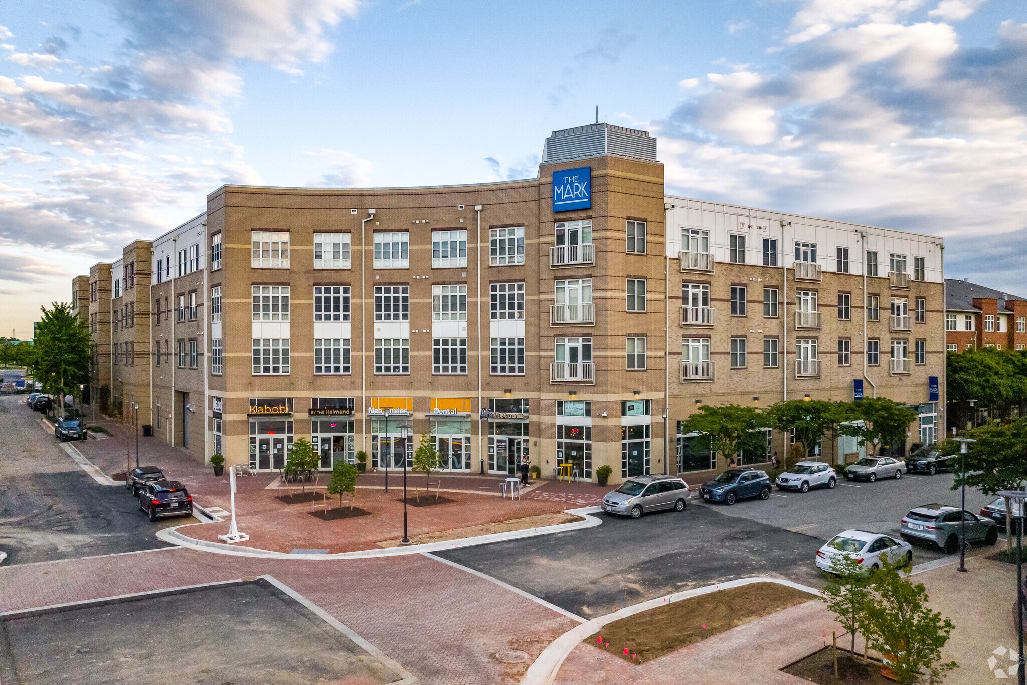 2323 Dulles Station Blvd, Herndon, VA 20171 The Mark at Dulles