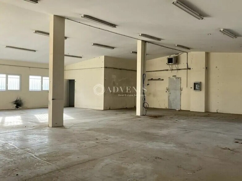 Flex in Foëcy for sale - Interior Photo - Image 2 of 3