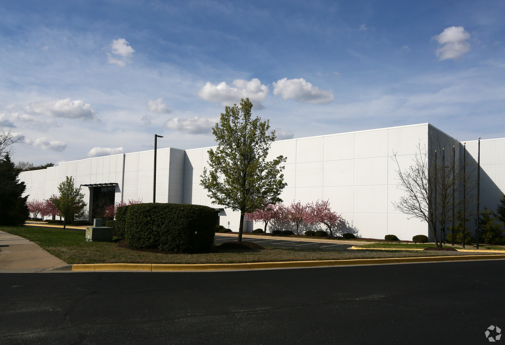 1710 Crossroads Dr, Odenton, MD for lease Building Photo- Image 1 of 40