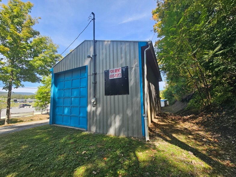 126 Milk Shake Aly aly, Duncansville, PA for lease - Building Photo - Image 3 of 5