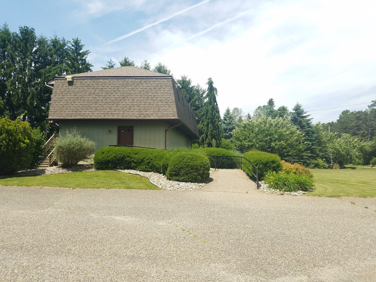 459 Jackson Rd, Atco, NJ 08004