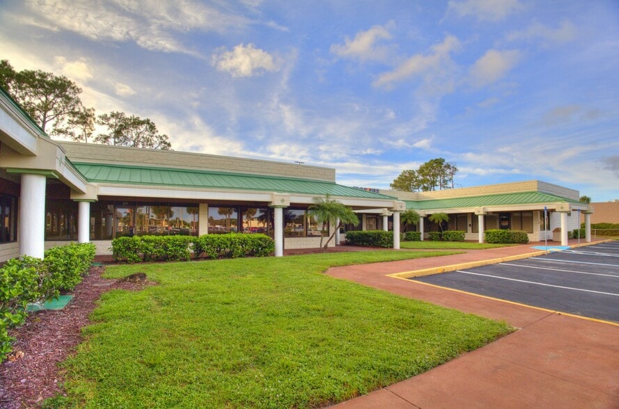 203-281 Crockett Blvd, Merritt Island, FL for lease - Primary Photo - Image 2 of 11