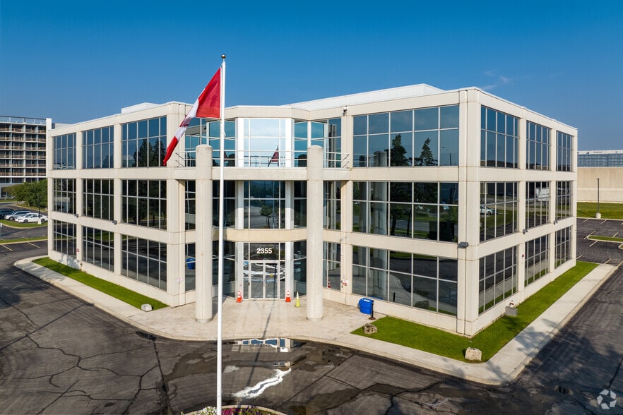 2355 Skymark Ave, Mississauga, ON for lease - Building Photo - Image 1 of 6