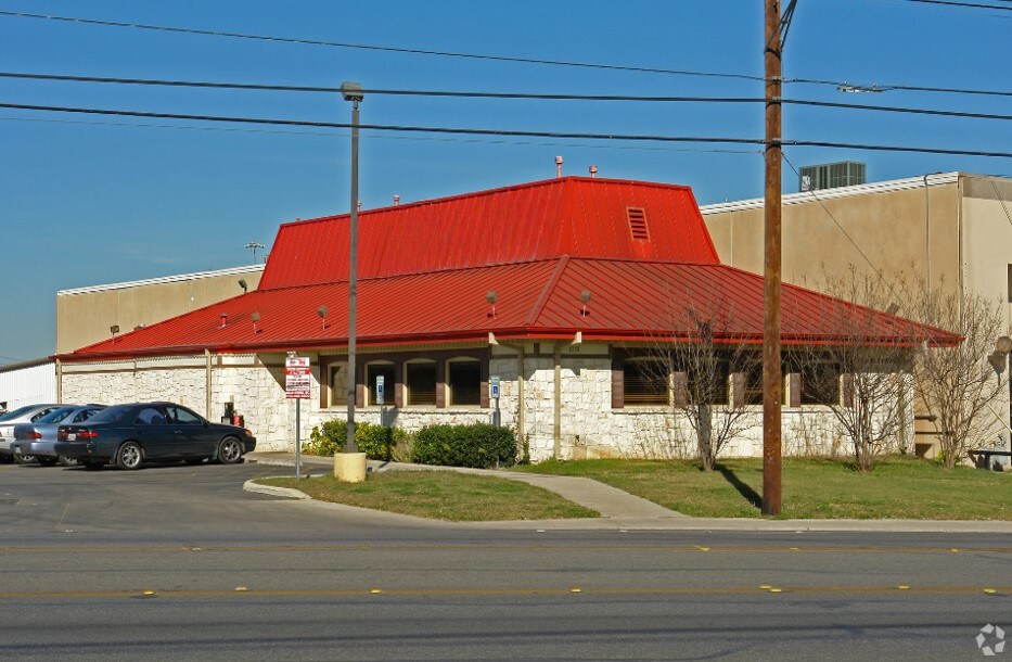 4250 Fredericksburg Rd, San Antonio, TX for sale Building Photo- Image 1 of 5