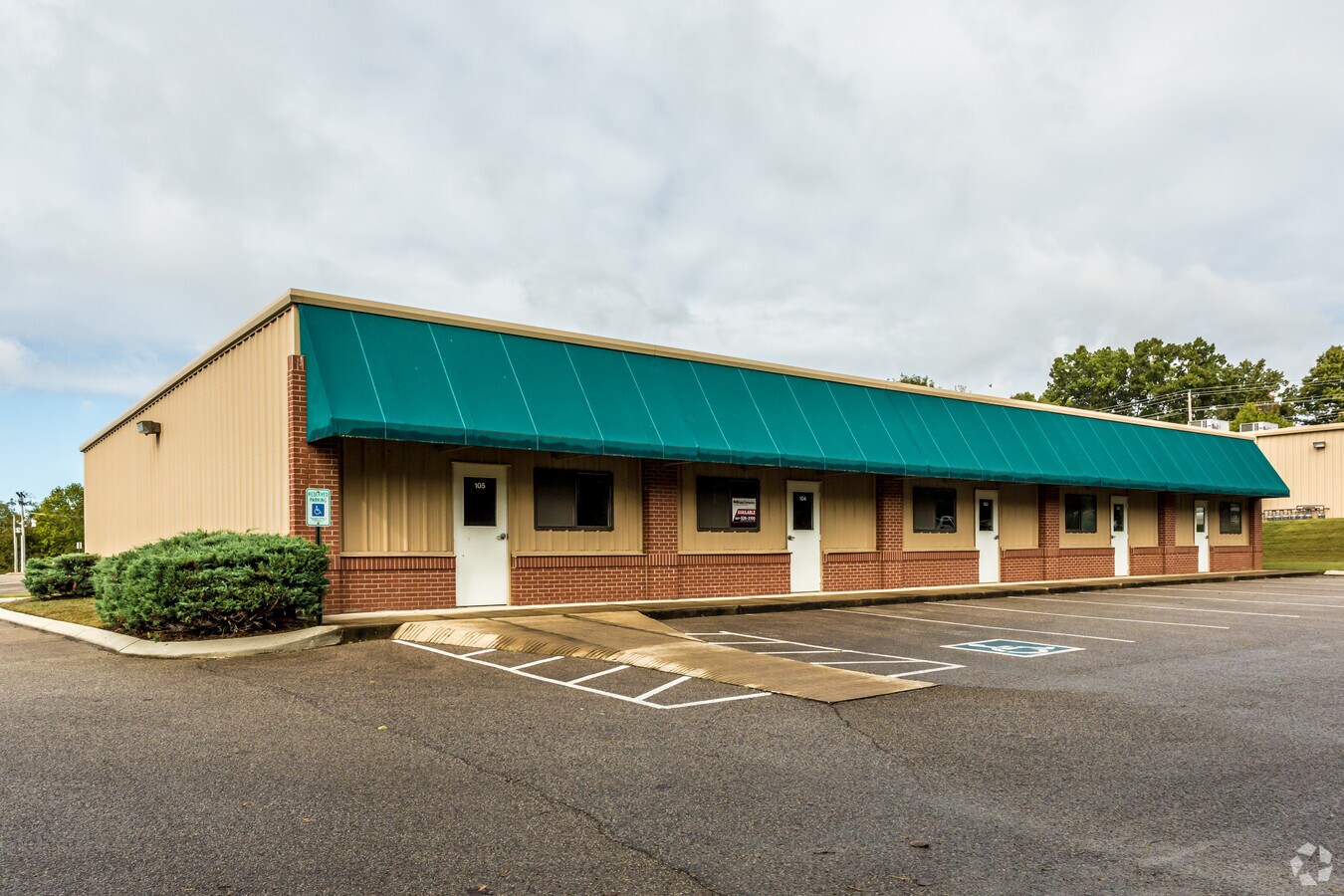 7982 Highway 64, Oakland, TN 38060