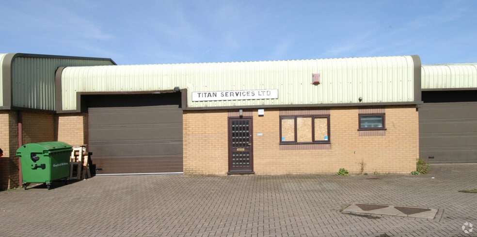 6-8 Henson Clos, Kettering for lease - Primary Photo - Image 1 of 5