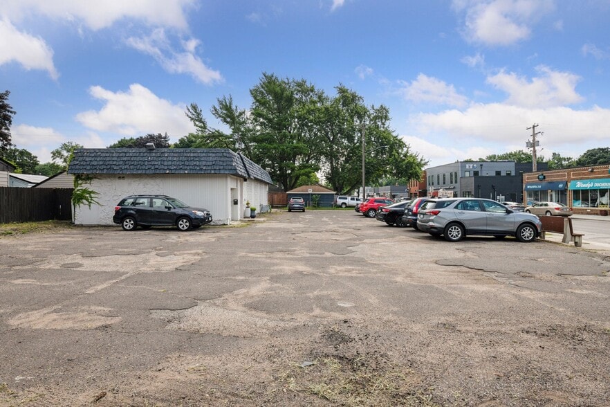5357 42nd Ave S, Minneapolis, MN for sale - Building Photo - Image 3 of 20