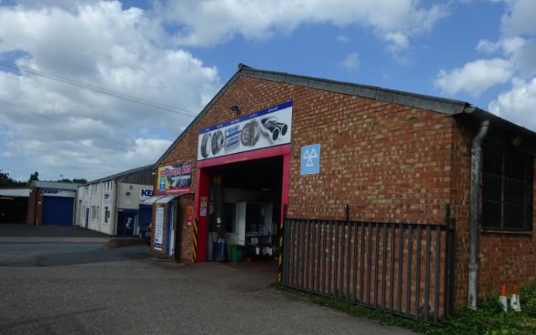 Lisle Av, Kidderminster for sale - Primary Photo - Image 1 of 1