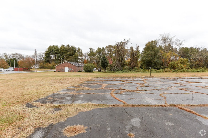 105 Old Jamestown Rd, NC 28655