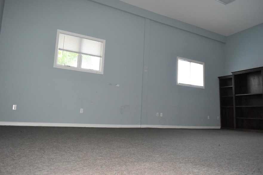 13 E Catherine St, Nyack, NY for lease - Interior Photo - Image 2 of 9