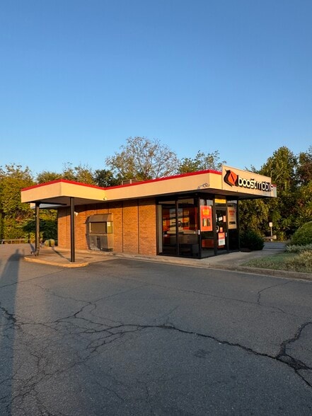 7410-7430 Sudley Rd, Manassas, VA for lease - Building Photo - Image 2 of 3