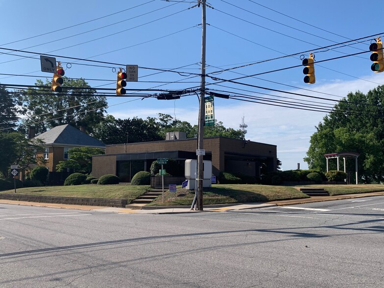 21 Main Avenue Dr, Taylorsville, NC for lease - Building Photo - Image 3 of 5