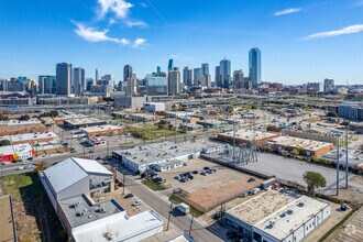 921 N Riverfront Blvd, Dallas, TX - AERIAL  map view - Image1