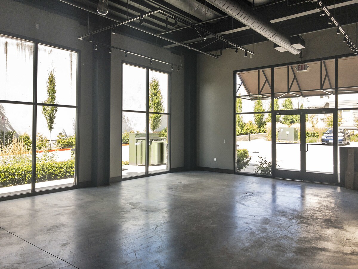 18045 SW Lower Boones Ferry Rd, Tigard, OR 97224