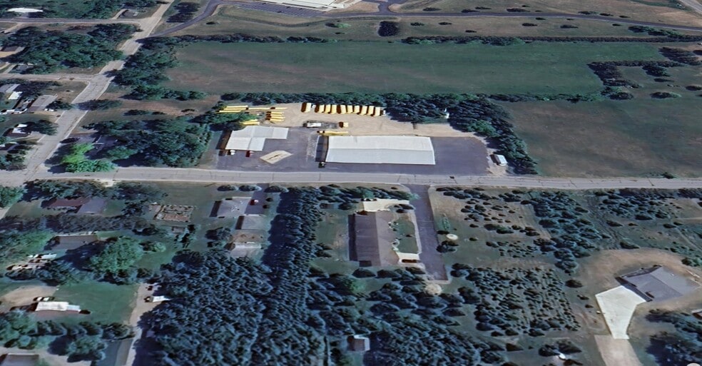 315 Mary St, Antigo, WI for lease - Building Photo - Image 3 of 14