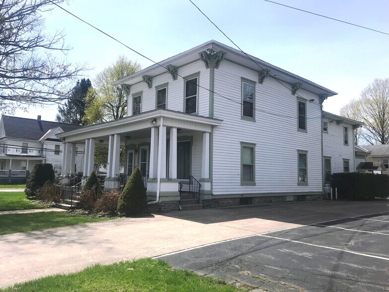 34 River St, Otego, NY 13825