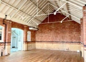 St James Sq, Cheltenham for lease Interior Photo- Image 2 of 5