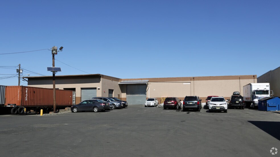 849 Fairmount Ave, Elizabeth, NJ 07201