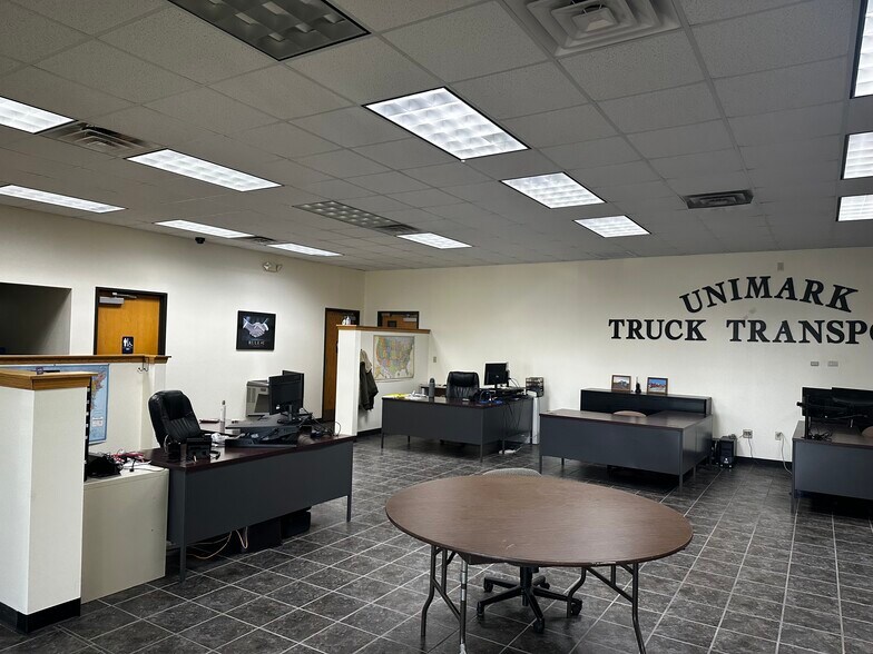 302 Thunder Rd, Duenweg, MO for lease - Building Photo - Image 3 of 24