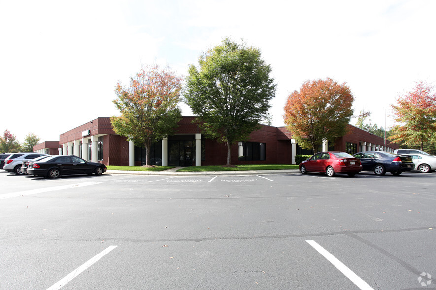 4501 Atlantic Ave, Raleigh, NC for lease - Building Photo - Image 3 of 8