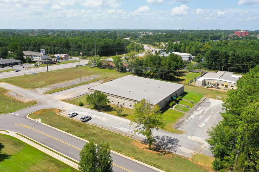 2015 Gateway Dr, Opelika, AL for lease - Building Photo - Image 1 of 3