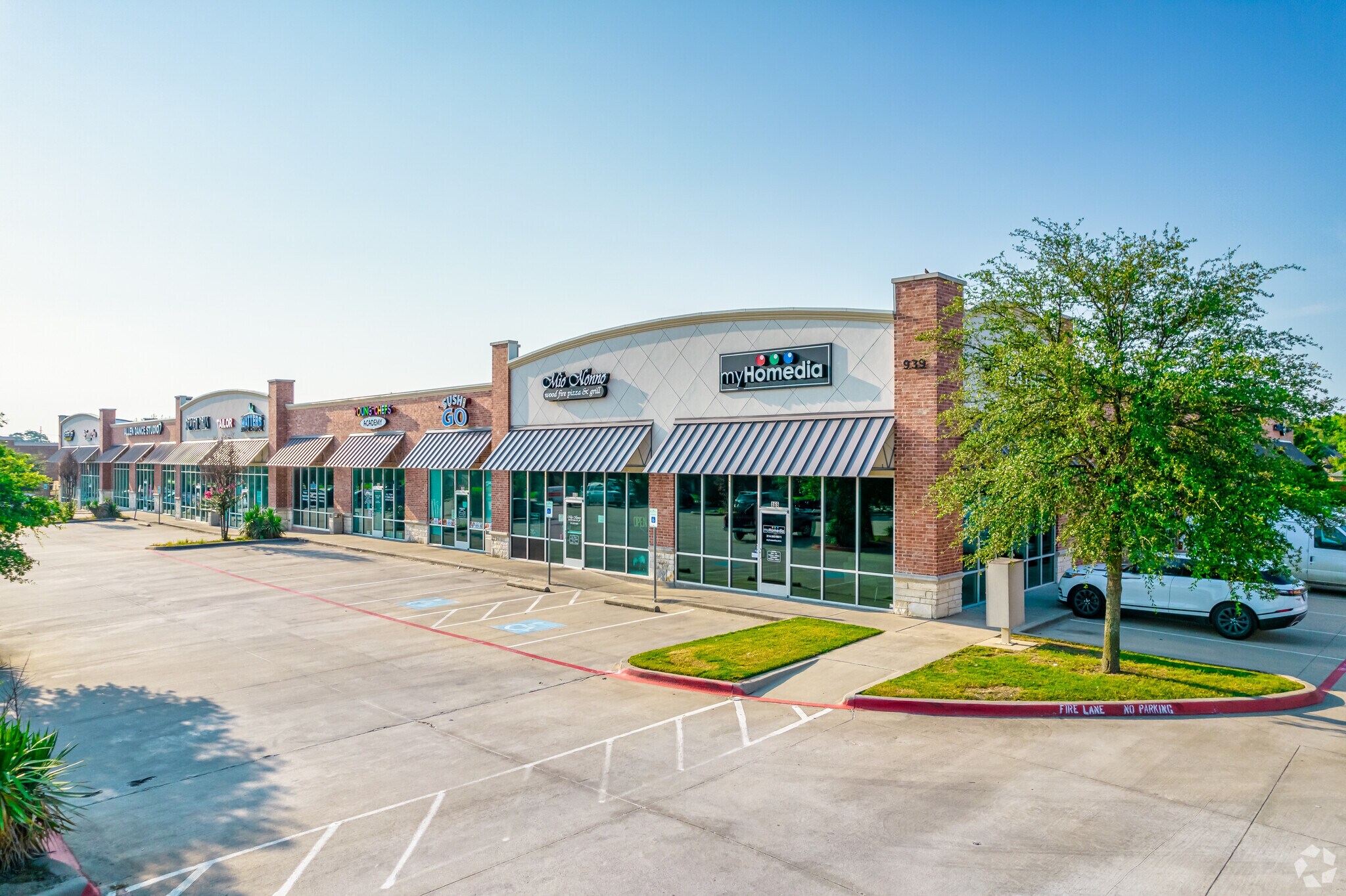 939 W Stacy Rd, Allen, TX 75013 Allen Watters Village