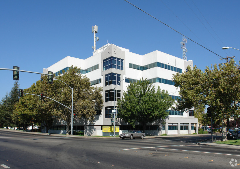 1401 El Camino Ave, Sacramento, CA for lease - Building Photo - Image 3 of 15