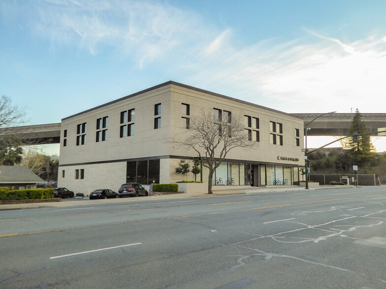 2099 Mount Diablo Blvd, Walnut Creek, CA for lease - Building Photo - Image 3 of 19
