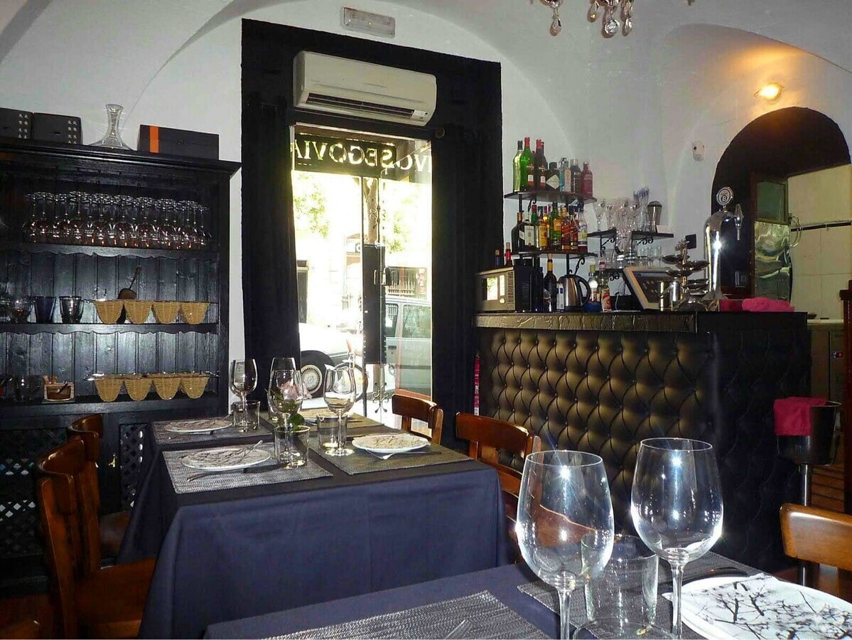 Calle Segovia, 17, Madrid, MAD 28005 - Unit Puerta 04, Esc. I -  - Interior Photo - Image 1 of 7