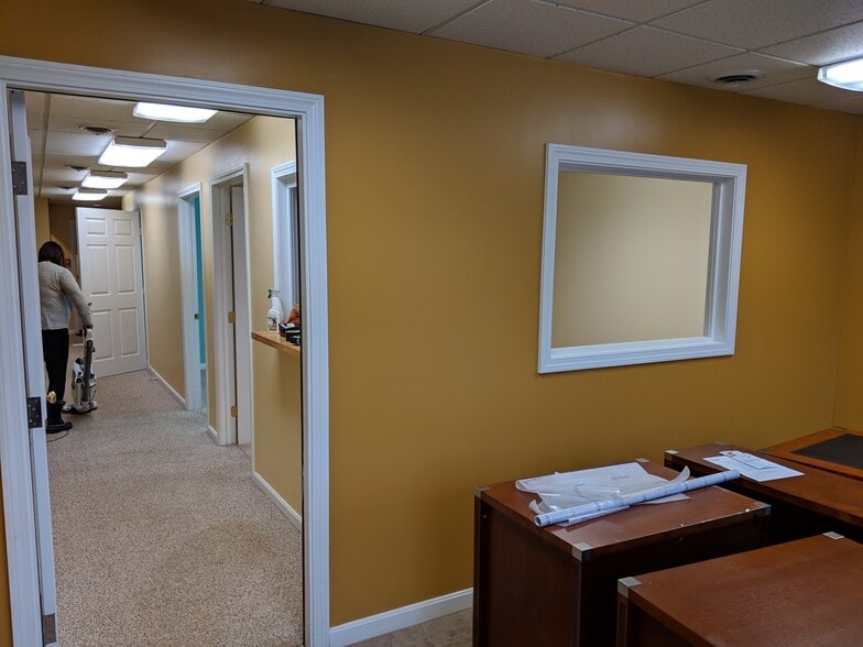 42 Dover Point Rd, Dover, NH for lease - Building Photo - Image 2 of 20