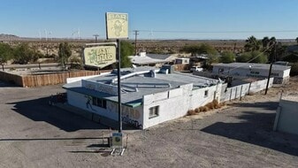 Lazy Lizard Saloon - Pub